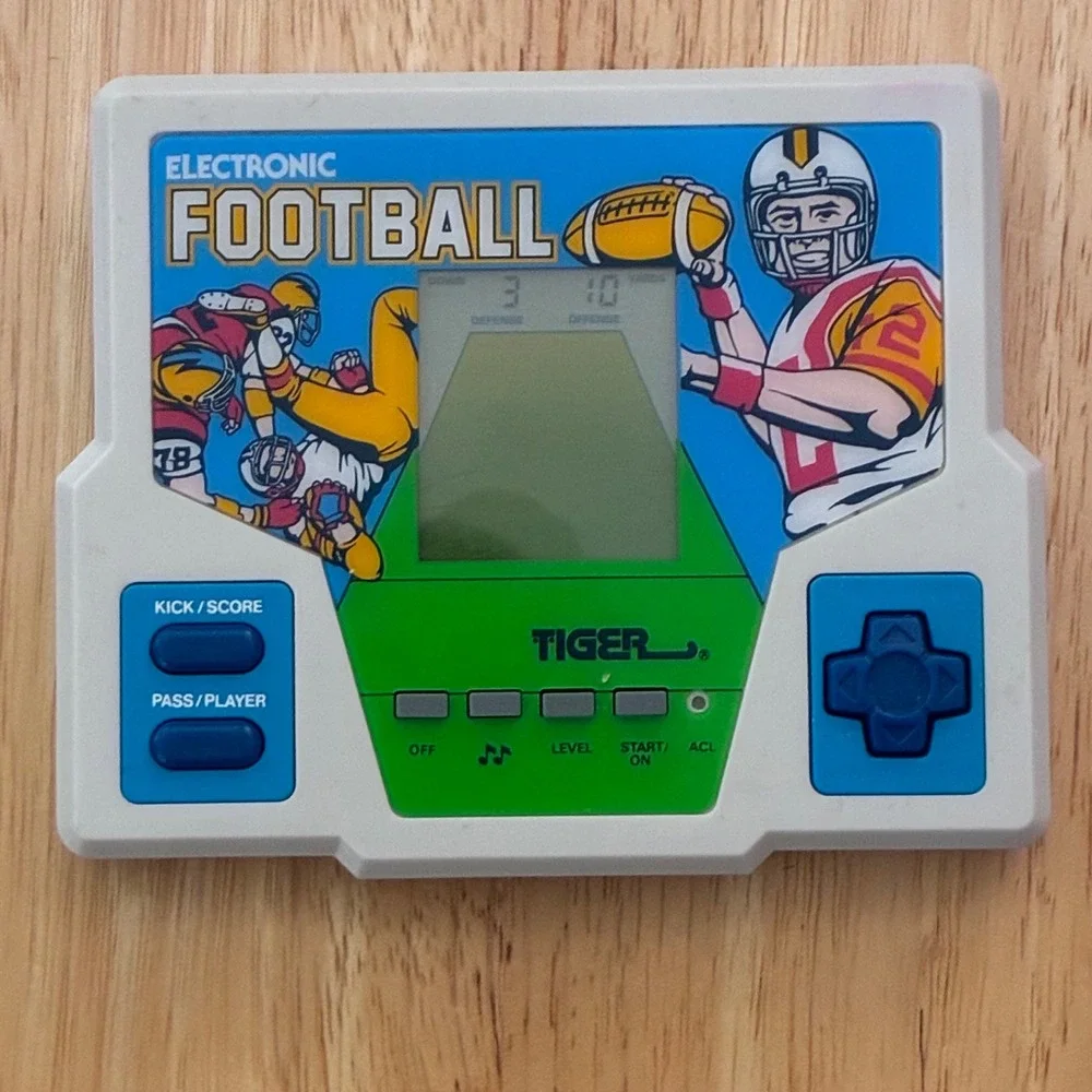 Vintage Tiger Electronic Football Handheld LCD Game 1987 Tested Works